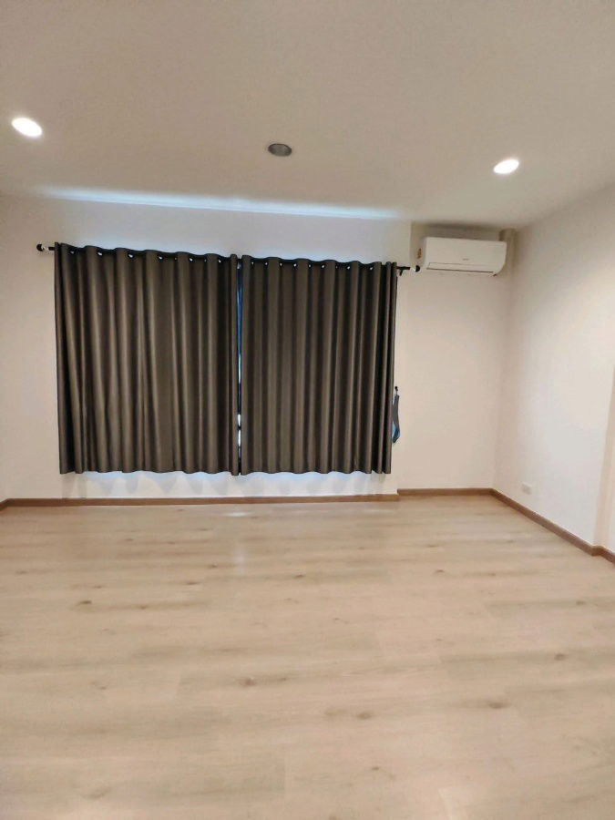 picture Townhome for Rent – Premium Place Phahonyothin–Ramintra 3-storey townhome with 4 bedrooms in a prime location near BTS Sai Yud and Saphan Mai. - 12/17