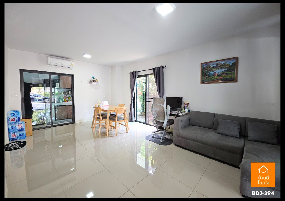 รูป ขายทาวน์โฮม 3 ชั้น โครงการ “บ้านกลางเมือง พหลโยธิน–รามอินทรา” ซอยเทพรักษ์ 47   ลดพิเศษราคา 4.89 ล้าน (จาก 5.1 ล้าน) ค่าธรรมเนียมโอนคนละครึ่ง  - รูปที่ 10/34