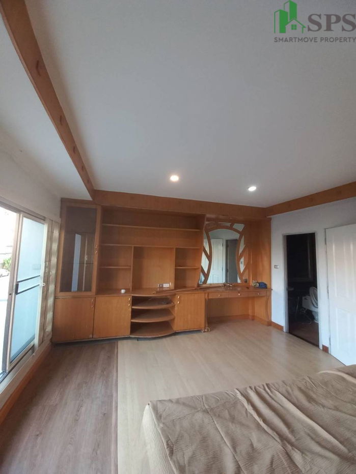 picture Townhome for rent at Baan Klang Muang Rama 9 Soi 43 (SPSAD3653) - 6/12