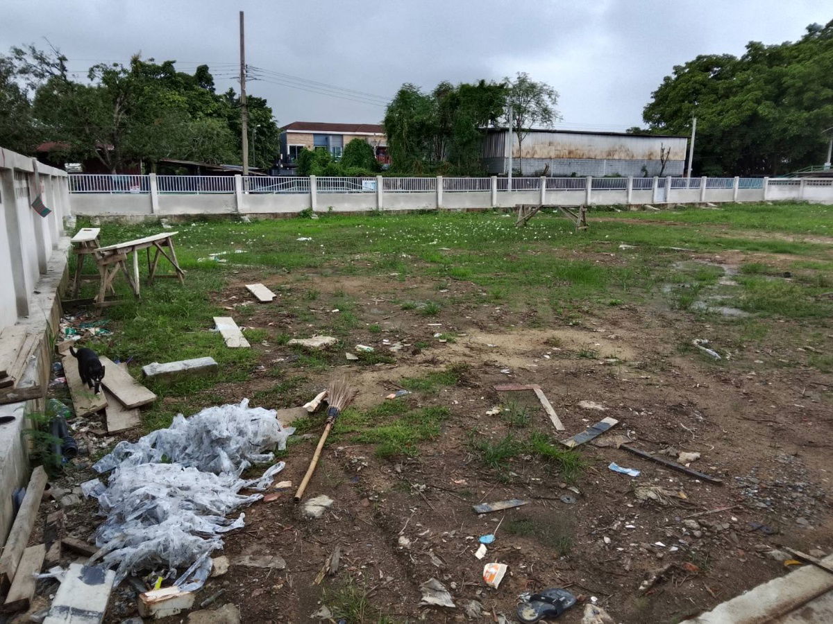 picture Land for Sale – Filled Land with Fencing, 260 sq.wah, Soi Bang Waek 61, Phasi Charoen District, Phutthamonthon Sai 1, Bangkok. Beautiful Plot. - 17/18