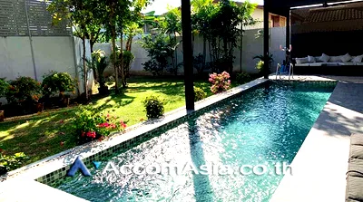 Houses for rent Watthana : 🔼🔽 AccomA 📩 Private Swimming Pool 5 BR House in Phra Khanong Nuea (13000256)