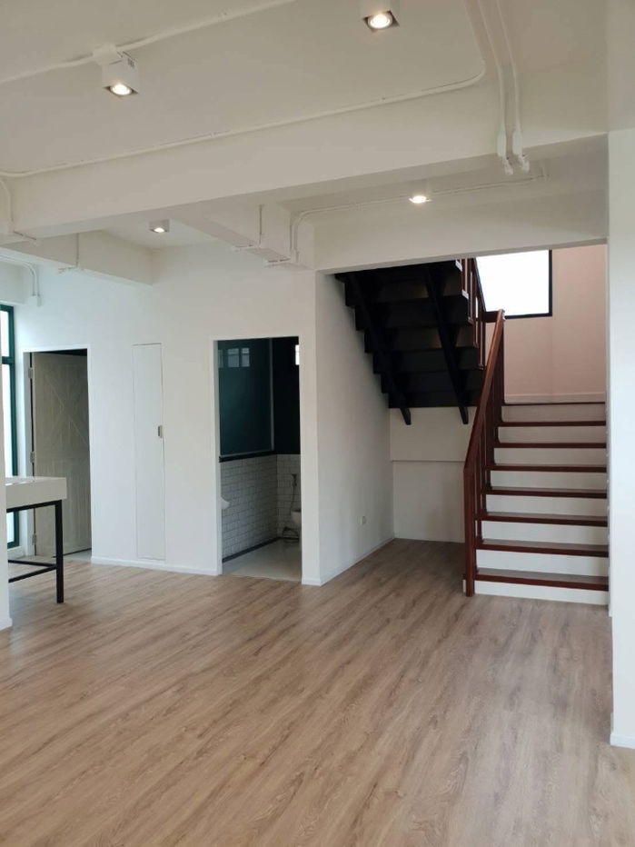 picture Home Office for Rent on Sukhumvit 64 – Excellent Location Only 700 meters from BTS Punnawithi Large land size: 100 sq.w., with parking for 7–8 cars - 13/20