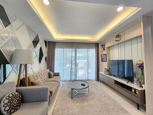 picture FOR SALE  HOUSE PROPERTY  8800000 BAHT. - 3/8