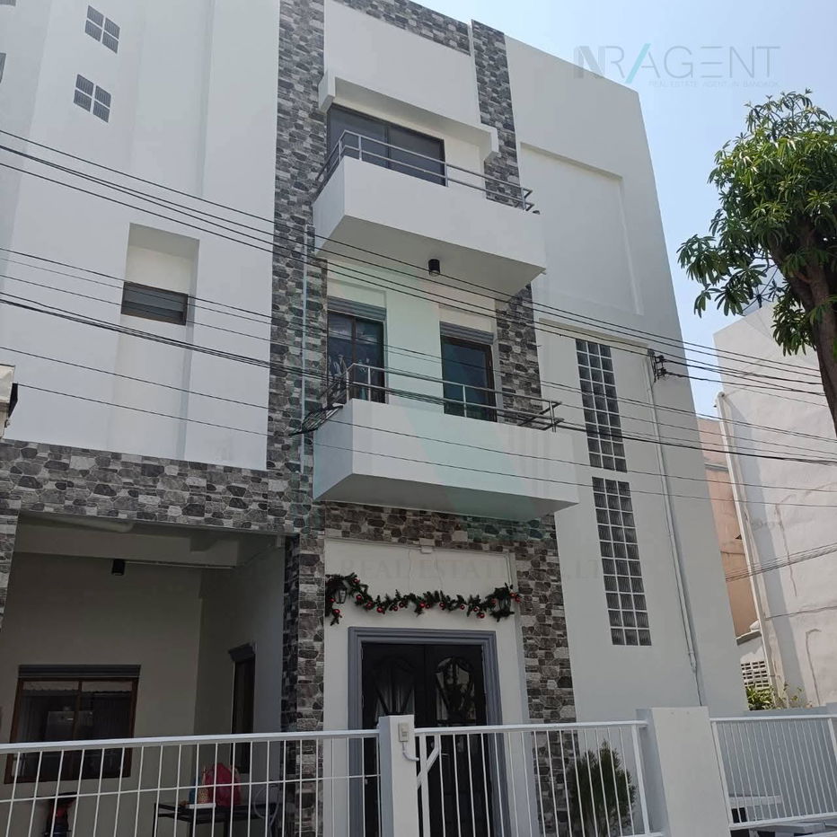 picture 📌 For Rent 3-story Townhouse MONTRI TOWNHOME 3 bedroom 3 bathroom - 1/8