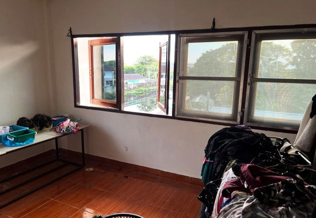 รูป ขายอาคารพาณิชย์ หมู่บ้านเสนาวิลล่า 84 ซอยแฮปปี้แลนด์ ถนนลาดพร้าว บางกะปิ กรุงเทพมหานคร - รูปที่ 6/10