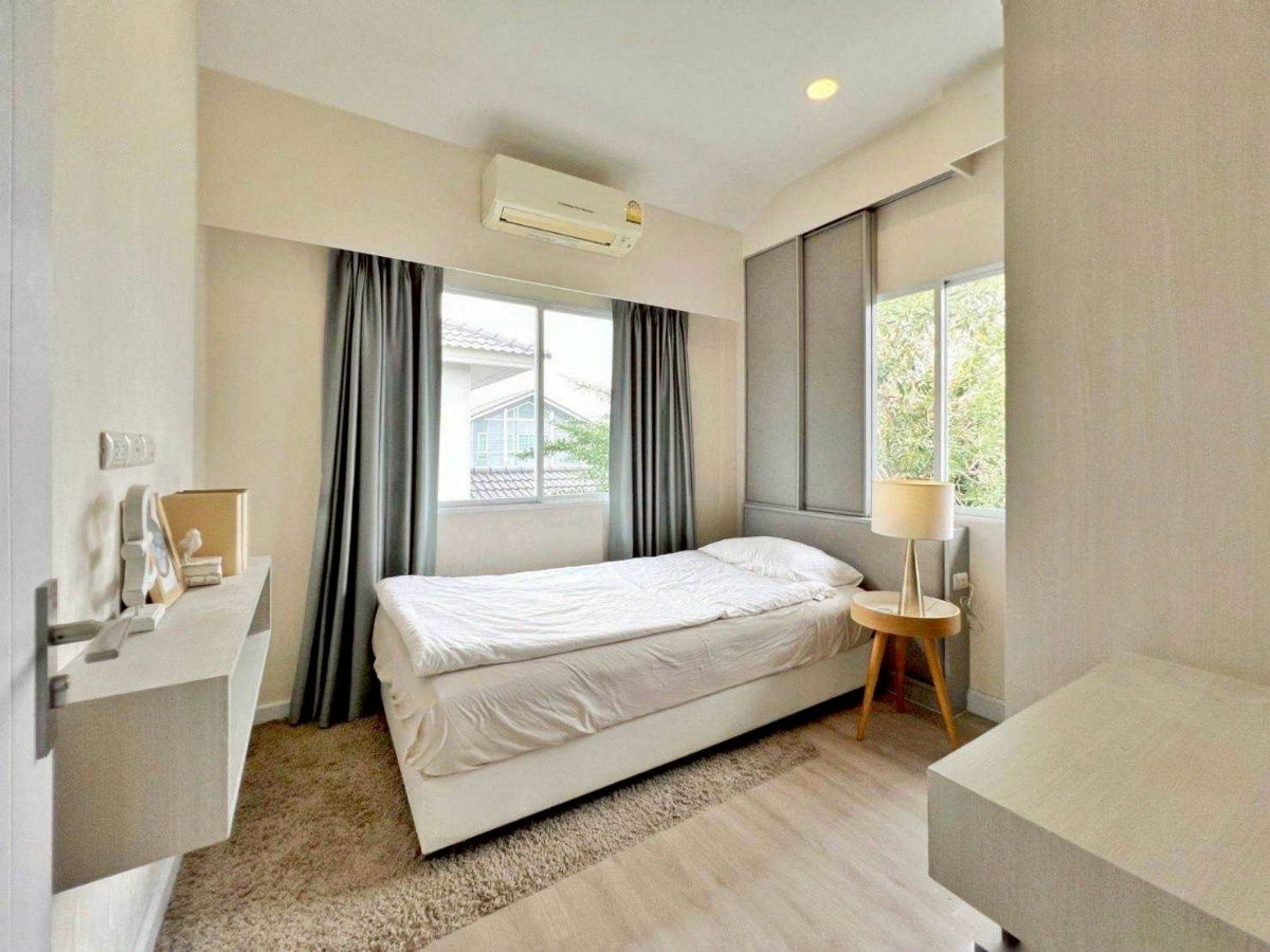 รูป บ้านเดี่ยว โซนร่มเกล้า สุวรรณภูมิ หมู่บ้านเพอร์เฟคพาร์ค ร่มเกล้า6/1 บ้านสภาพดี พร้อมอยู่ จองเลย 085-318-6868 - รูปที่ 5/20