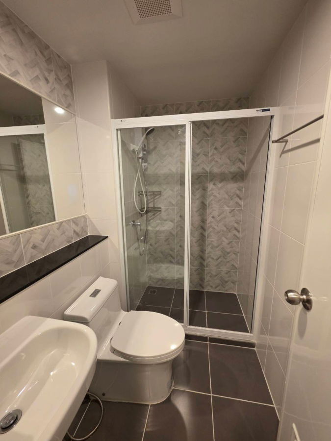 picture BTS Bangna 900 m. Price  10,500 Baht Condo Regent Home Bangna ( Rental ) - 12/16