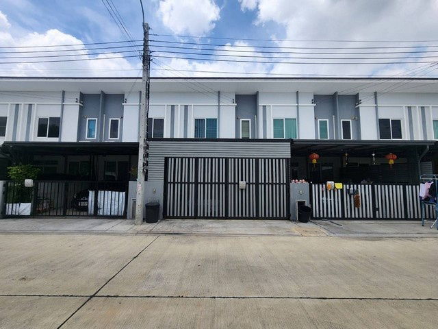 picture FOR SALE  HOUSE PROPERTY  2950000 BAHT. - 1/8