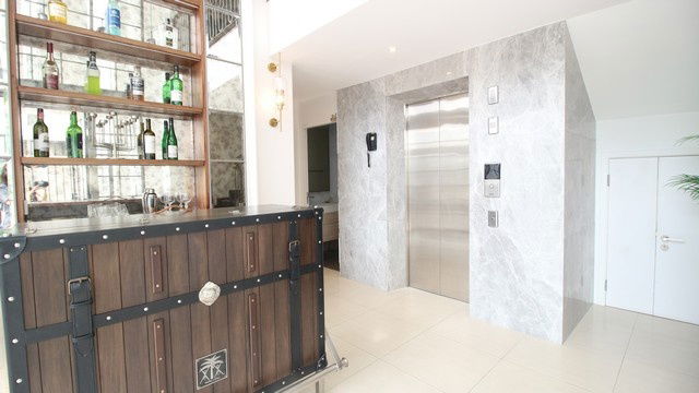 picture Baan U Charoen Eastville: Luxury semi-detached houses and townhomes next to Central Eastville. - 10/16