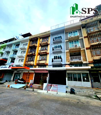 Shophouses for rent Bangna - Trat  : Commercial building for rent near BTS Punnawithi-Udomsuk (SPSAD3655)