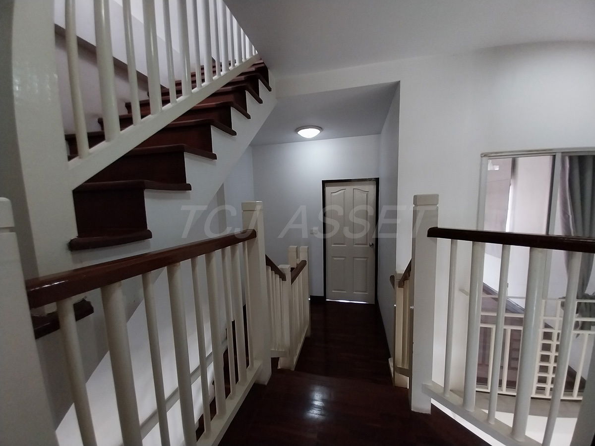 รูป ขายทาวน์เฮ้าส์ 3 ชั้น (หลังมุม) ม.ฟลอร่าวิลล์ ซอย เฉลิมพระเกียรติ 22  - รูปที่ 11/14