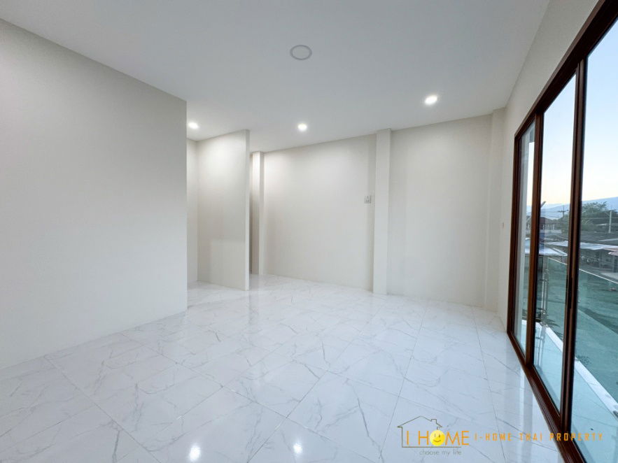 รูป ขายบ้านเดี่ยวสองชั้น 4 ห้องนอน 4 ห้องน้ำ 1 ห้องครัว - รูปที่ 33/37