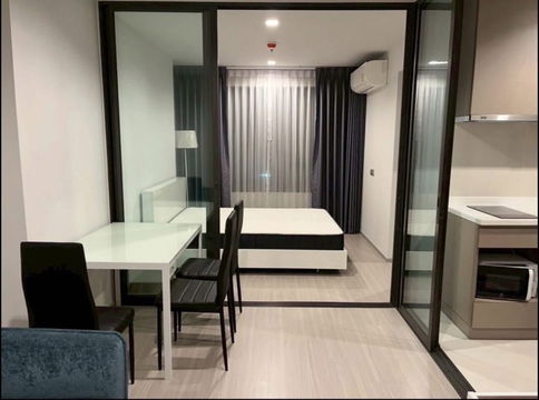 Experience upscale living at Life Ladprao, the premium condo that offers everything you need in the heart of the city.