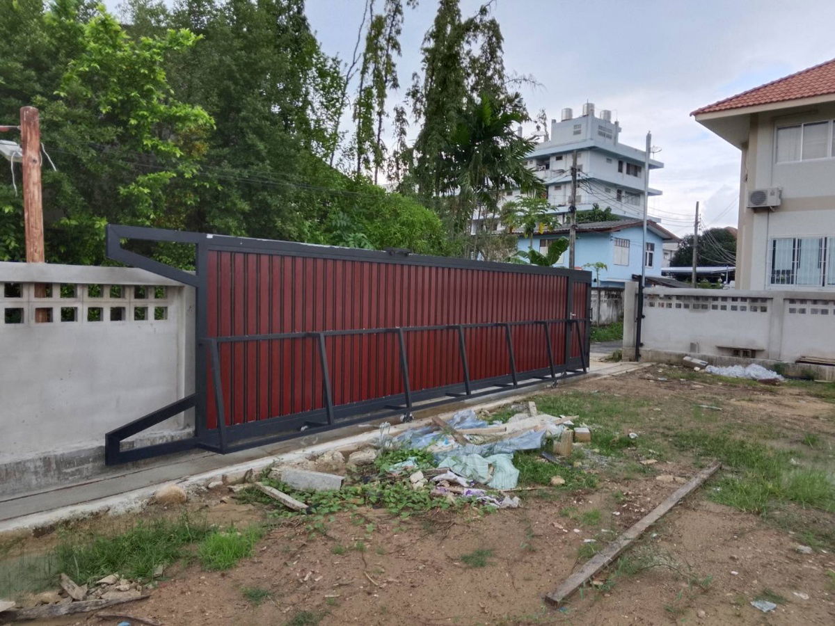 picture Land for Sale – Filled Land with Fencing, 260 sq.wah, Soi Bang Waek 61, Phasi Charoen District, Phutthamonthon Sai 1, Bangkok. Beautiful Plot. - 10/18
