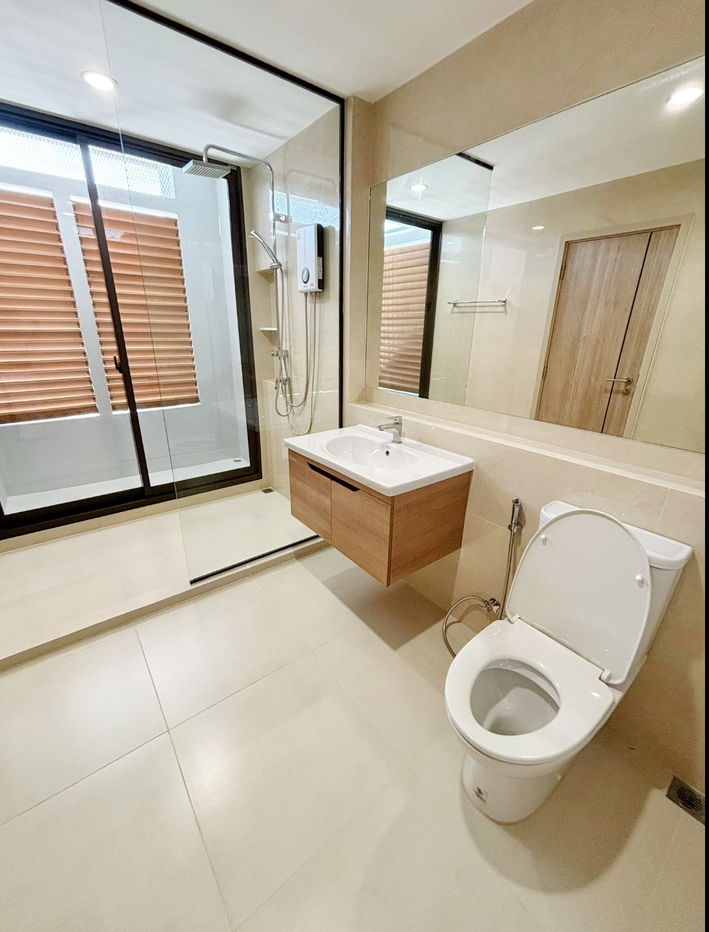 picture Newly home! 3bed 4bath 210sqm. 2parking. Line id: @pfagent - 12/14