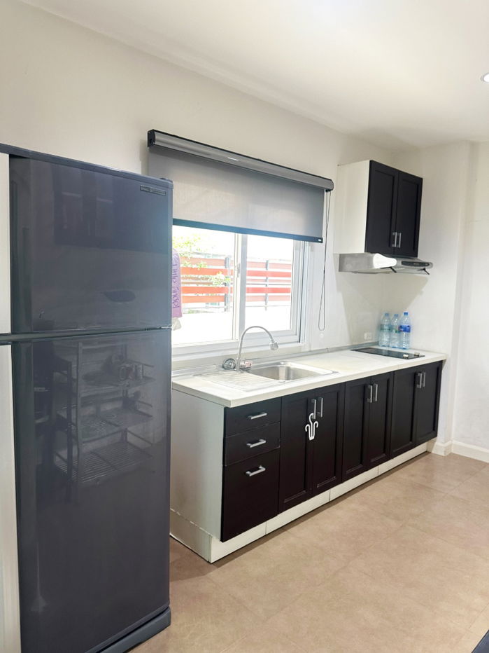 picture A detached house with 3 bedrooms and 3 toilets. - 4/19