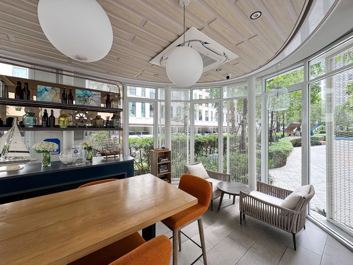 picture Rare Corner Unit with Pool View — Condo for Sale at Unio Sukhumvit 72 Phase 2, 2 Bedrooms, Only 600 m from BTS Bearing - 19/23