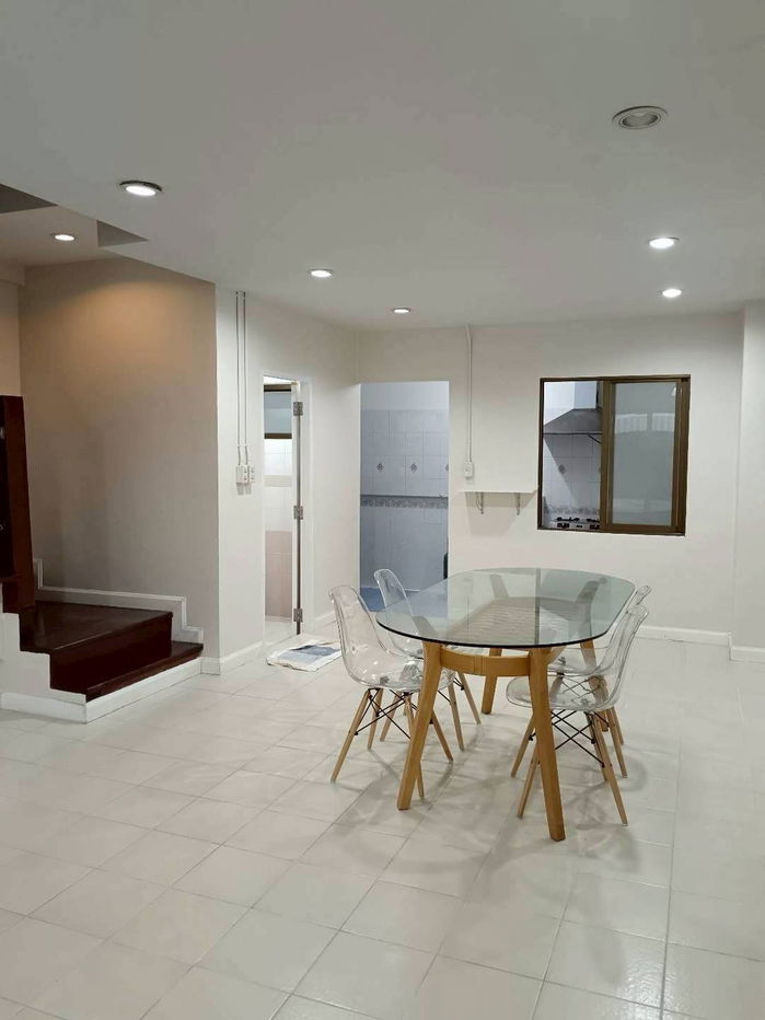 picture For Rent/Sale  Townhouse Baan Klangmuang Rama9  Near The Nine - 13/19