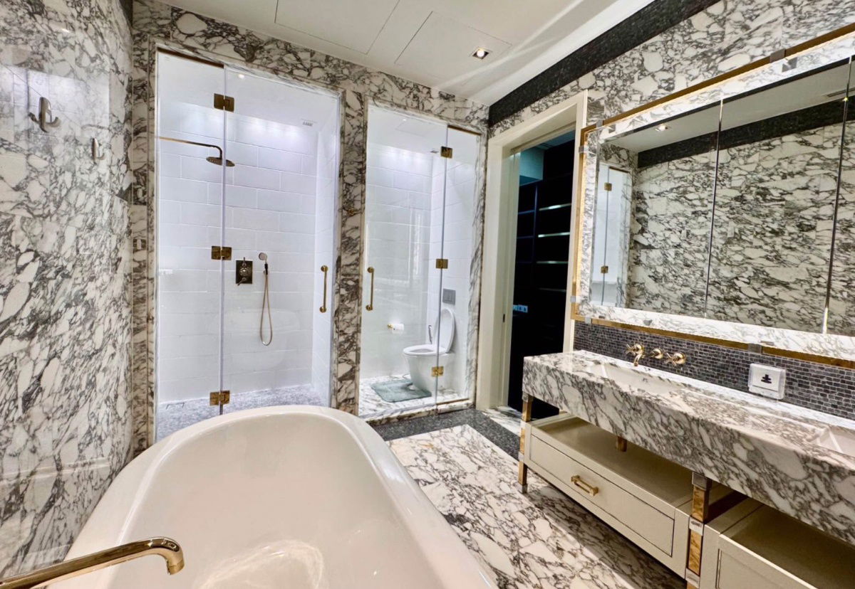 picture The Ritz - Carlton Residences Bangkok - 8/16