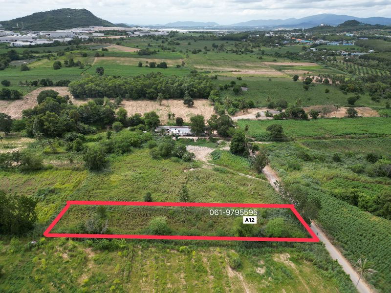 picture Beautiful land plot for sale, Bo Win, Sriracha, near Pinthong 3 Industrial Estate - 2/5