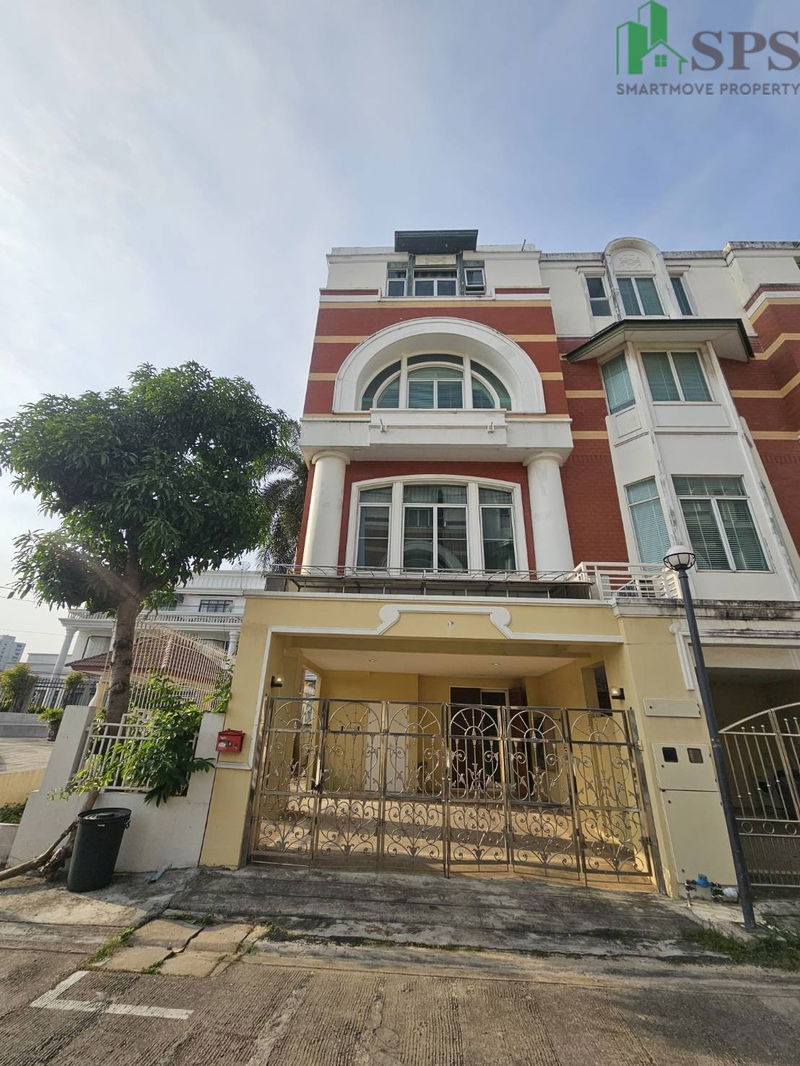 ทาวน์โฮมให้เช่า : ให้เช่า ทาวน์เฮ้าส์ 4 ชั้น หลังมุม บ้านรวิภา สุขุมวิท 103 แต่งครบ พร้อมอยู่ (SPSP634)