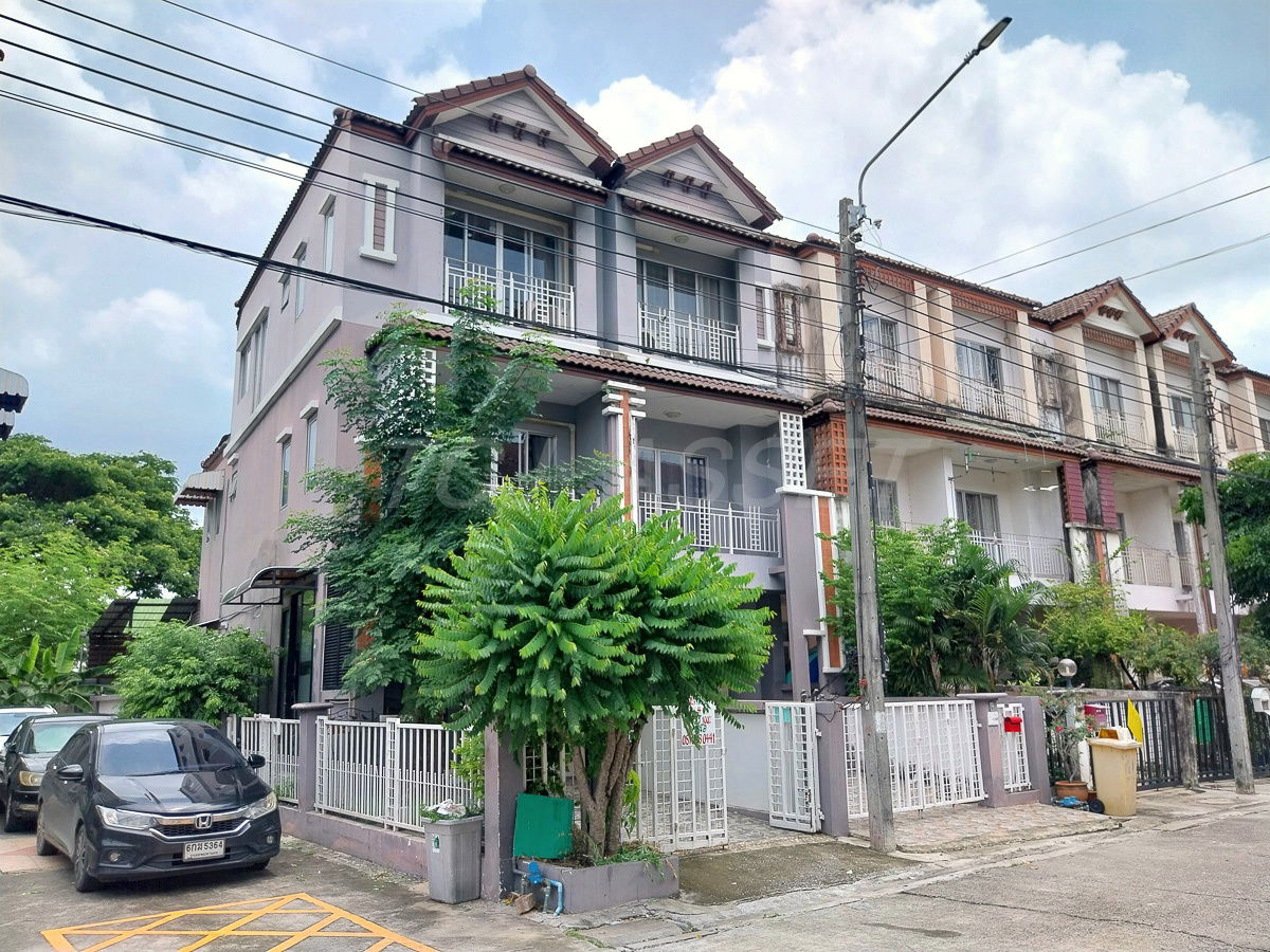 รูป ขายทาวน์เฮ้าส์ 3 ชั้น (หลังมุม) ม.ฟลอร่าวิลล์ ซอย เฉลิมพระเกียรติ 22  - รูปที่ 2/14