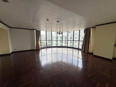 LTH13627 – Condo for Rent | City Lake Tower Sukhumvit 16 | 280 sqm | 3 Beds 3 Baths | 3 Parking | Near BTS Asoke | 
