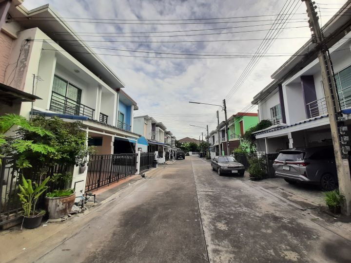 picture Townhome, completely renovated, Pruksa Town Next  , Phutthamonthon Sai 4, area 18.1 sq m, 3 bedrooms, 2 bathrooms,   1.65 million,  085-0732541. - 17/19