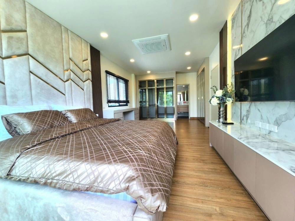 picture WS5900 [Rent] Centro Bangna 💥 Rental price 150,000 baht/month 📍 BTS Bangna - 15/16