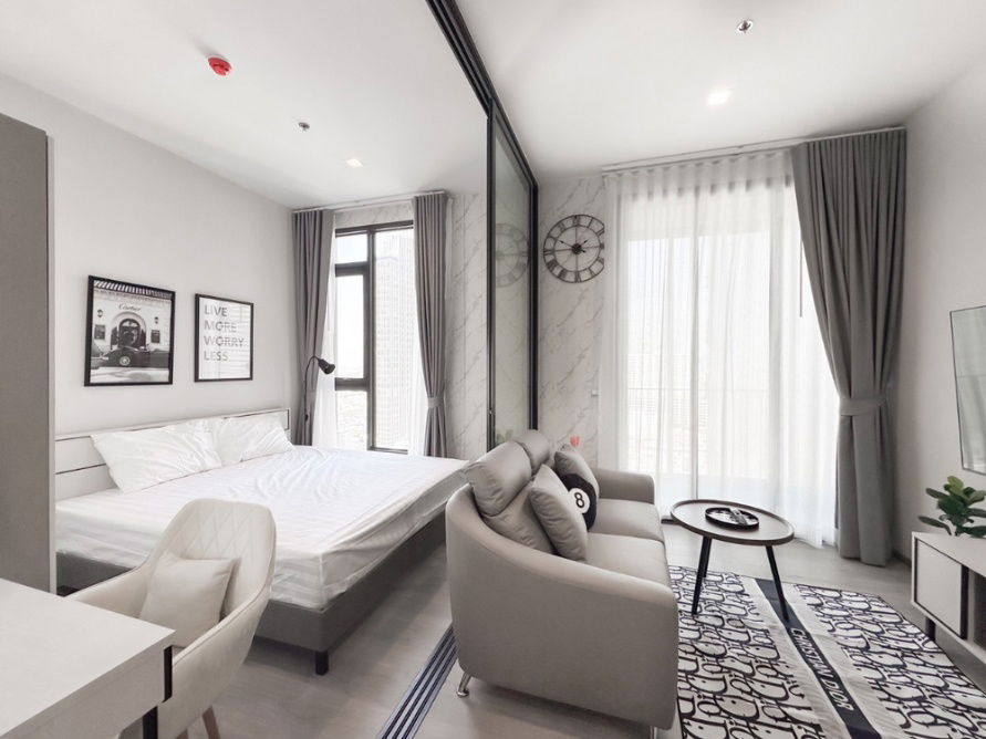 picture The Address Siam Ratchathewiใ๐๐๐๐ใ๐ฅLuxury style room with airy white tones, lightly detailed furniture๐ฅ Contact Line ID: @hacondo - 3/7