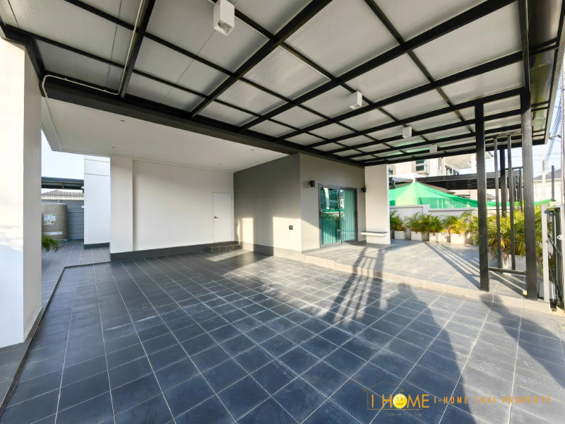 picture Two storey house for rent with 4 bedrooms,3 toilets and 2 kitchens.  - 4/43