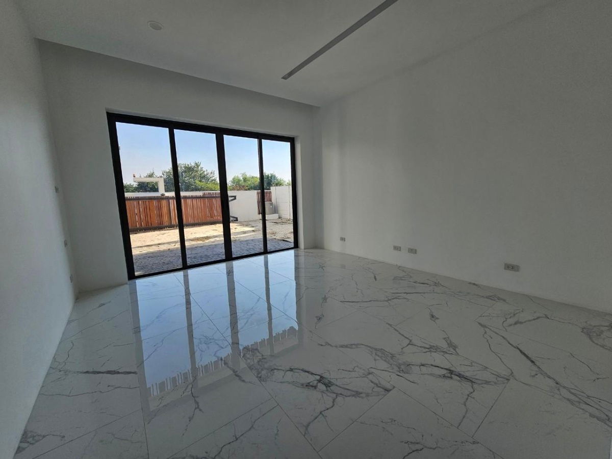 picture ✨ Two-Storey Detached House for Sale – Spacious Land & Generous Usable Area - 4/11