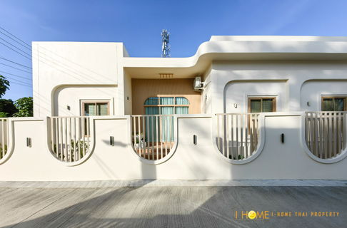 Single-storey detached house for sale 3 bedrooms 2 bathrooms and 1 parking.