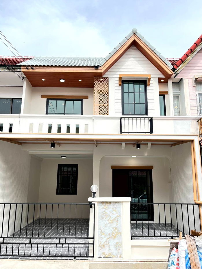 รูป ฟรีโอน! ทาวน์เฮ้าส์ 2 ชั้น คัทลียาวิลล์ ลำลูกกา 49 | ใกล้ BTS คูคต 5 นาที | 2.09 ลบ. - รูปที่ 1/19