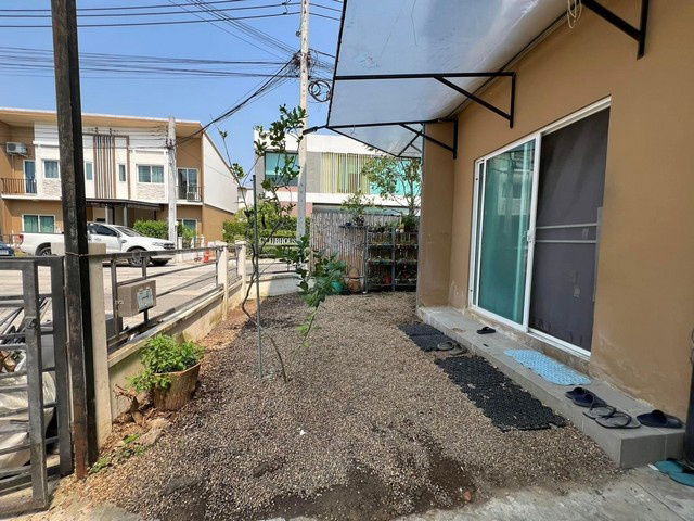 picture FOR SALE TOWNHOUSE PROPERTY 4200000 BAHT. - 2/8