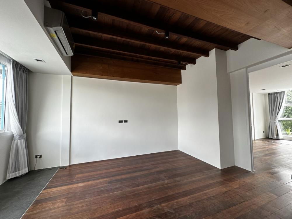 picture S912 [For Sale] Home Office Rama 9 💸 12,900,000 baht 📍 MRT Ramkhamhaeng - 11/22