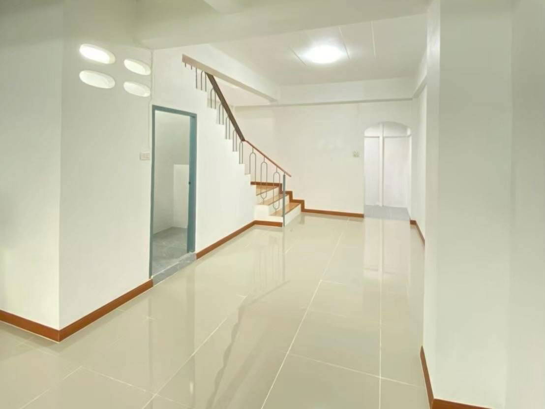 picture TownHouse Renovate For Sale 1.69 MB - 5/10