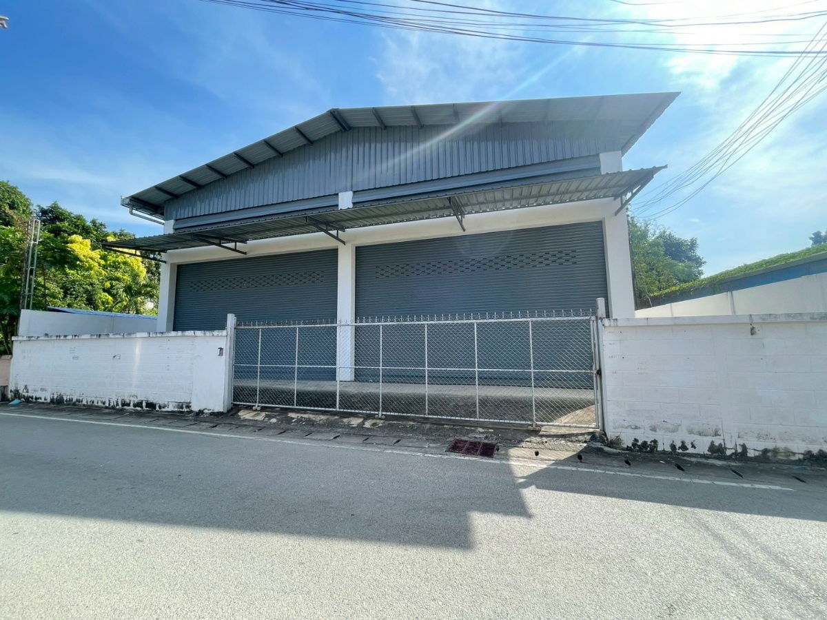 picture Warehouse for rent, stock products, 1 bathroom, 2parking spaces. - 1/15