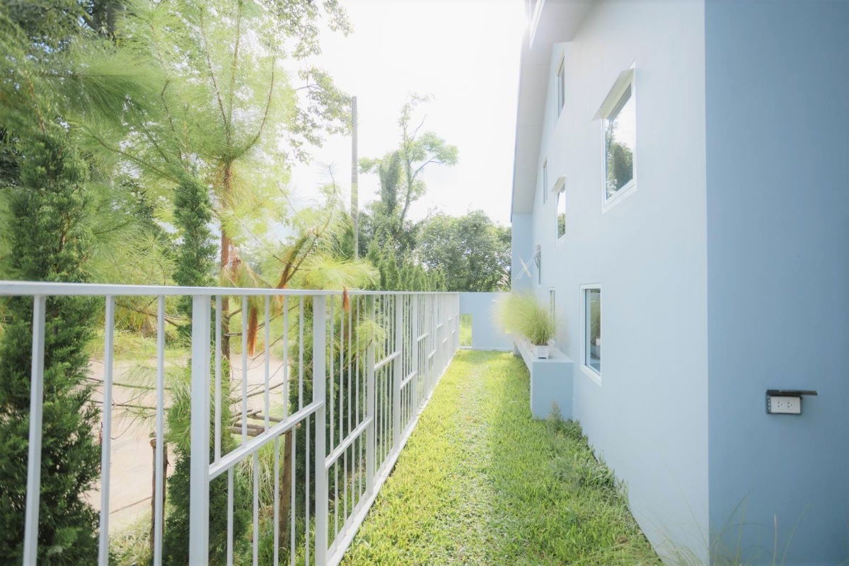 picture Two-storey Pool Villa for rent with 5 bedrooms, 5 bathrooms, 1 living room, 2 kitchens.   - 4/30