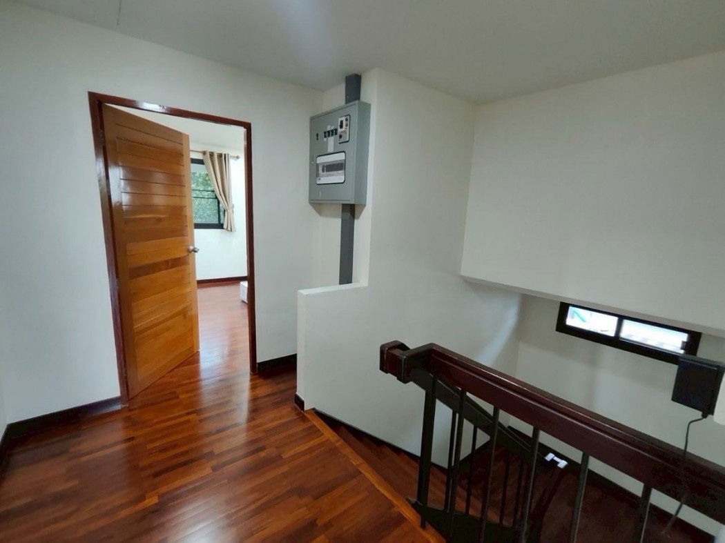 รูป  ให้ เช่าบ้านเดี่ยว หลังใหญ่ รีโนเวทใหม่ทั้งหลัง | พื้นที่ใช้สอย 250 ตร.ม. ลาดพร้าว71 - รูปที่ 6/12