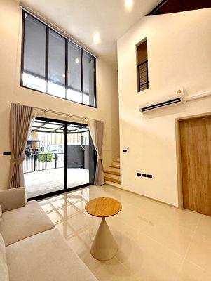 Home office for rent Rama 9 Road : Newly home! 3bed 4bath 210sqm. 2parking. Line id: @pfagent