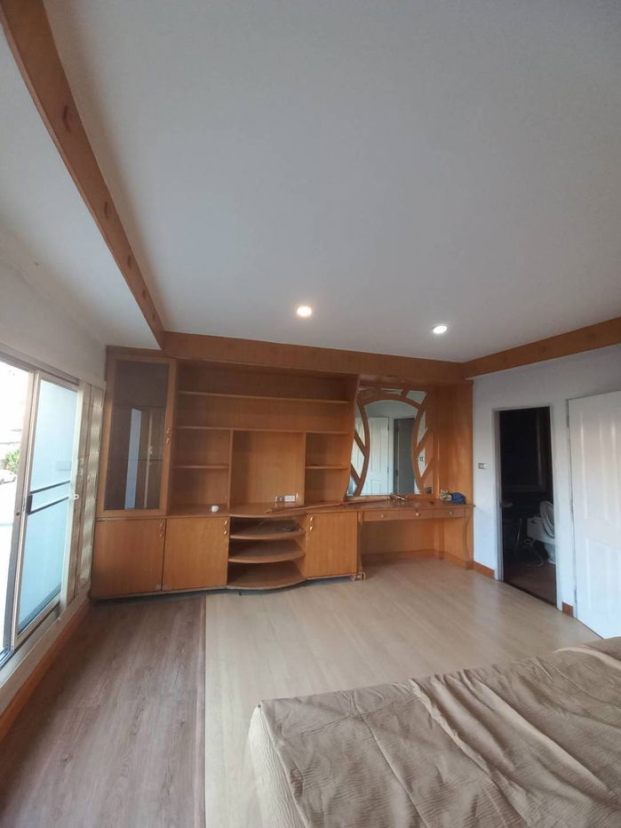picture Townhome for rent at Baan Klang Muang Rama 9 Soi 43 (SPSAD3653) - 11/12
