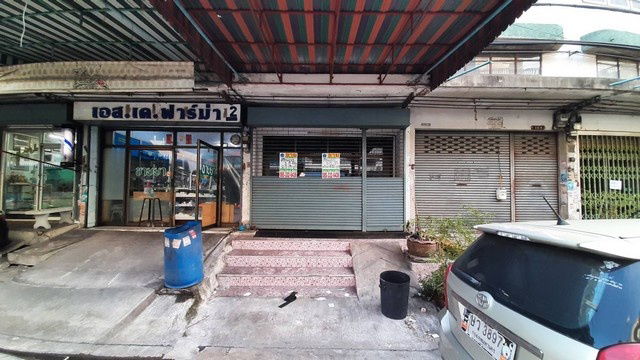 รูป ขายด่วน ตึกแถว 3.5 ชั้น ซอย เอกชัย 76 หมู่บ้าน SK ใกล้ เซ็นทรัลพระราม 2 ทำเลดี ค้าขายได้ - รูปที่ 2/8