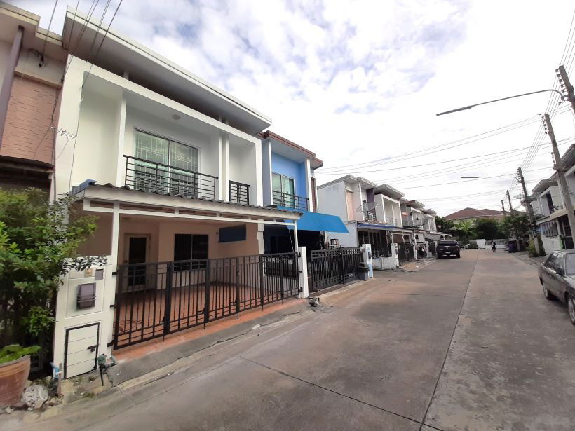 picture Townhome, completely renovated, Pruksa Town Next  , Phutthamonthon Sai 4, area 18.1 sq m, 3 bedrooms, 2 bathrooms,   1.65 million,  085-0732541. - 15/19