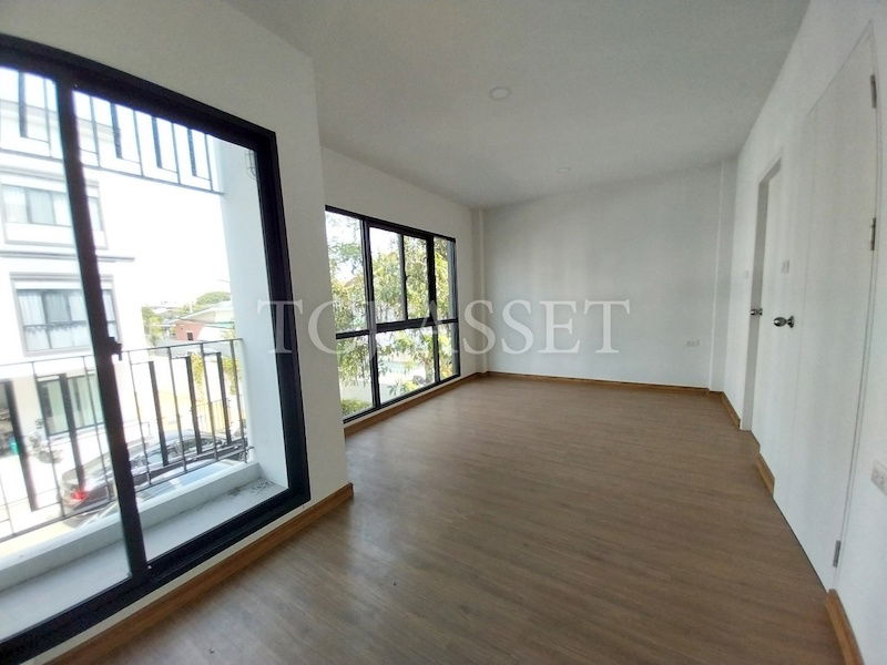 รูป ขาย ทาวน์เฮ้าส์ 3 ชั้น ม.ลุมพินี ทาวน์เพลส สุขุมวิท-ศรีนครินทร์ - รูปที่ 9/13