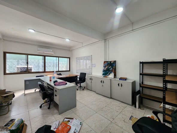 picture FOR RENT  COMMERCIAL BUILDING PROPERTY  60000 BAHT per MONTH - 7/8