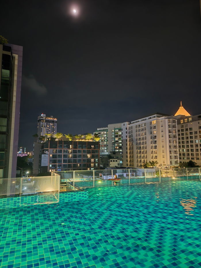 picture Ladda Plus Sriracha, Sriracha,public park, Phyathai Hospital, close to the sea of Koh Roy, Somdej Phra Si Racha Hospital, and Central Sriracha. - 13/18