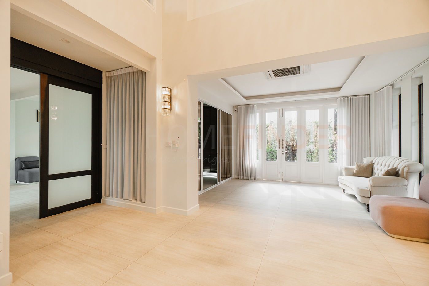 รูป House Soi PhromSi 2 Sukumvit 49 4 bedrooms, for rent - รูปที่ 3/31