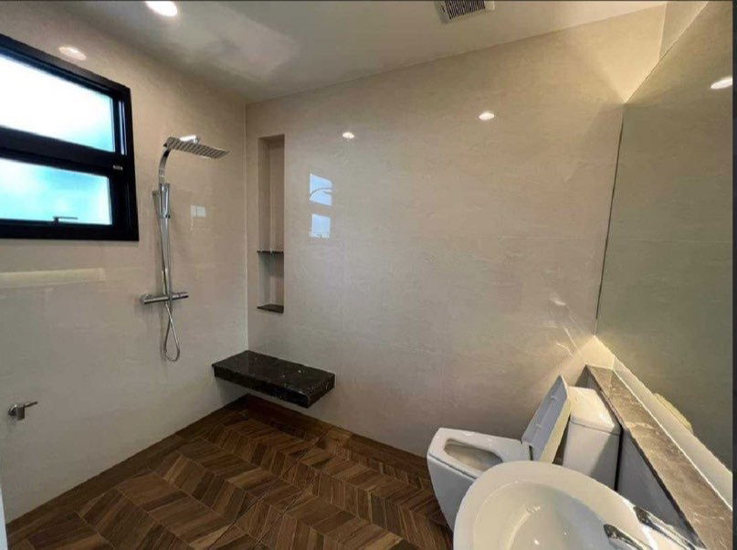 picture LTH13612 – House for Sale | Sansiri Pattanakarn House | 232.10 sqw | 5 Beds 6 Baths | 265 MB |  - 8/10