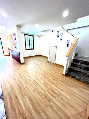 ทาวน์โฮม รพ.ซีจีเอช สายไหม : ฟรีโอน! ทาวน์เฮ้าส์ 2 ชั้น คัทลียาวิลล์ ลำลูกกา 49 | ใกล้ BTS คูคต 5 นาที | 2.09 ลบ.